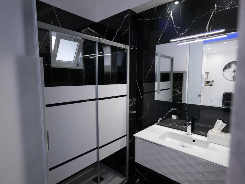 La Dimora Di Dominique Appartement Bari Buitenkant foto